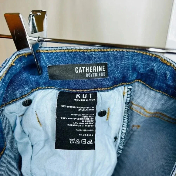 Kut from Kloth Catherine Boyfriend Jean Size 6 Women Denim Distressed Casual - Picture 7 of 7